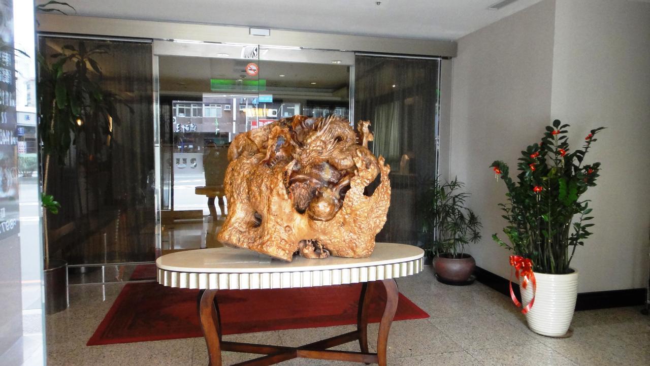 Nisus Hotel Taipei Exterior photo